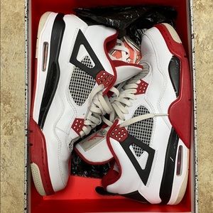 Fire red jordan 4
